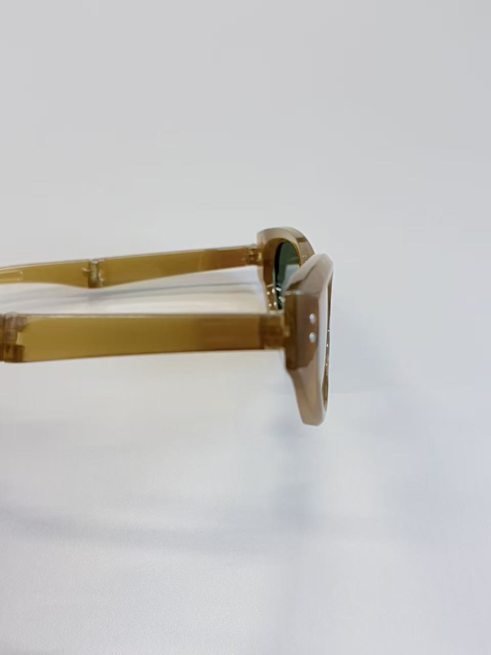 Unisex Translucent Brown Geometric Sunglasses UV400 PC Green Lenses