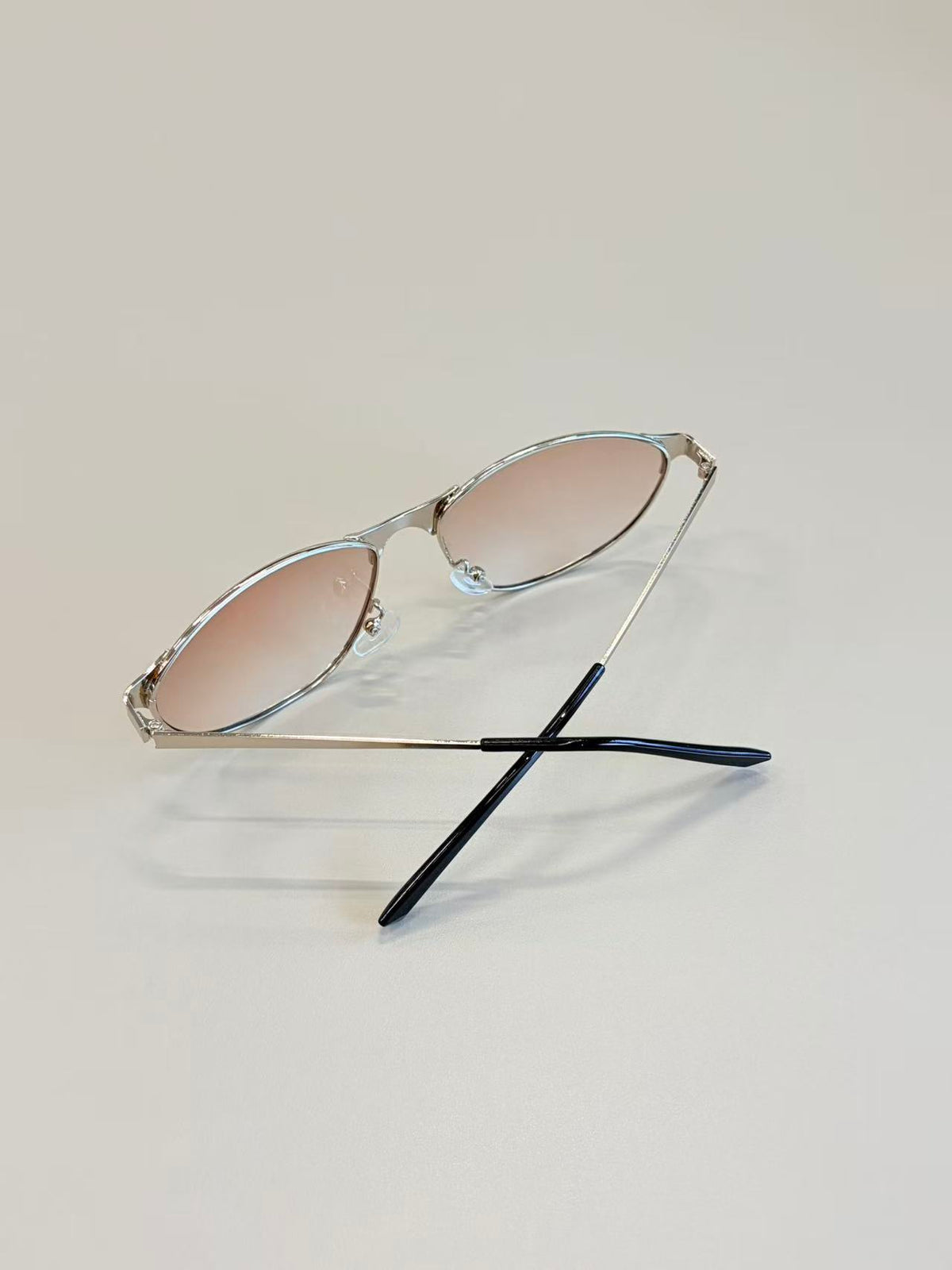 Unisex Silver Oval Metal Sunglasses UV400 PC Rose Tint Lenses