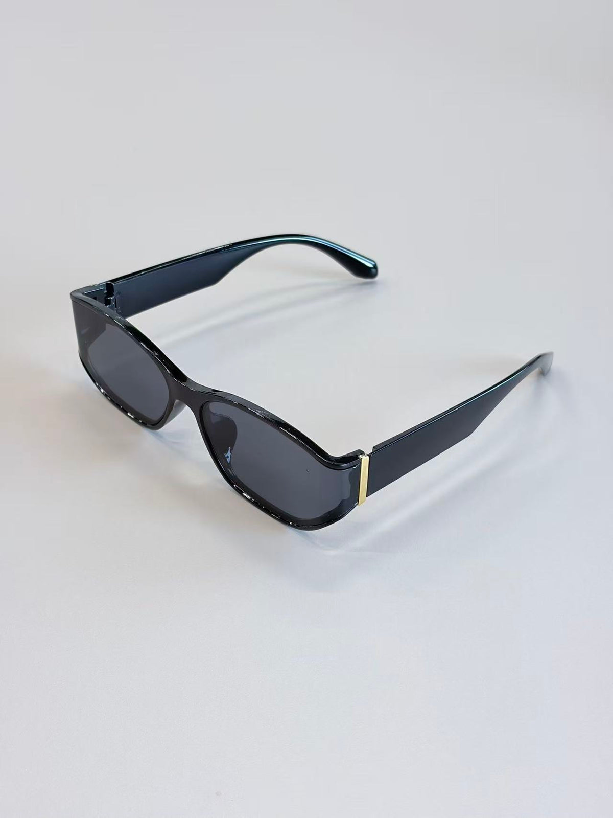 Unisex Black Rectangular Sunglasses UV400 PC Gray Lenses Retro Square Frame