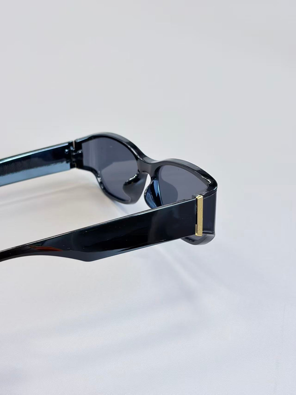 Unisex Black Rectangular Sunglasses UV400 PC Gray Lenses Retro Square Frame