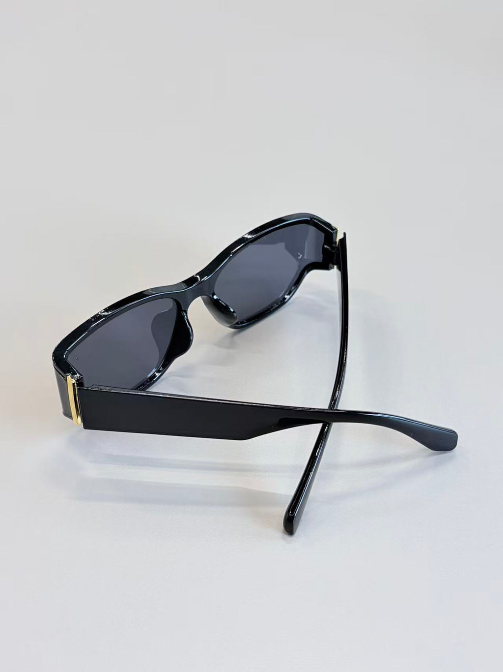 Unisex Black Rectangular Sunglasses UV400 PC Gray Lenses Retro Square Frame