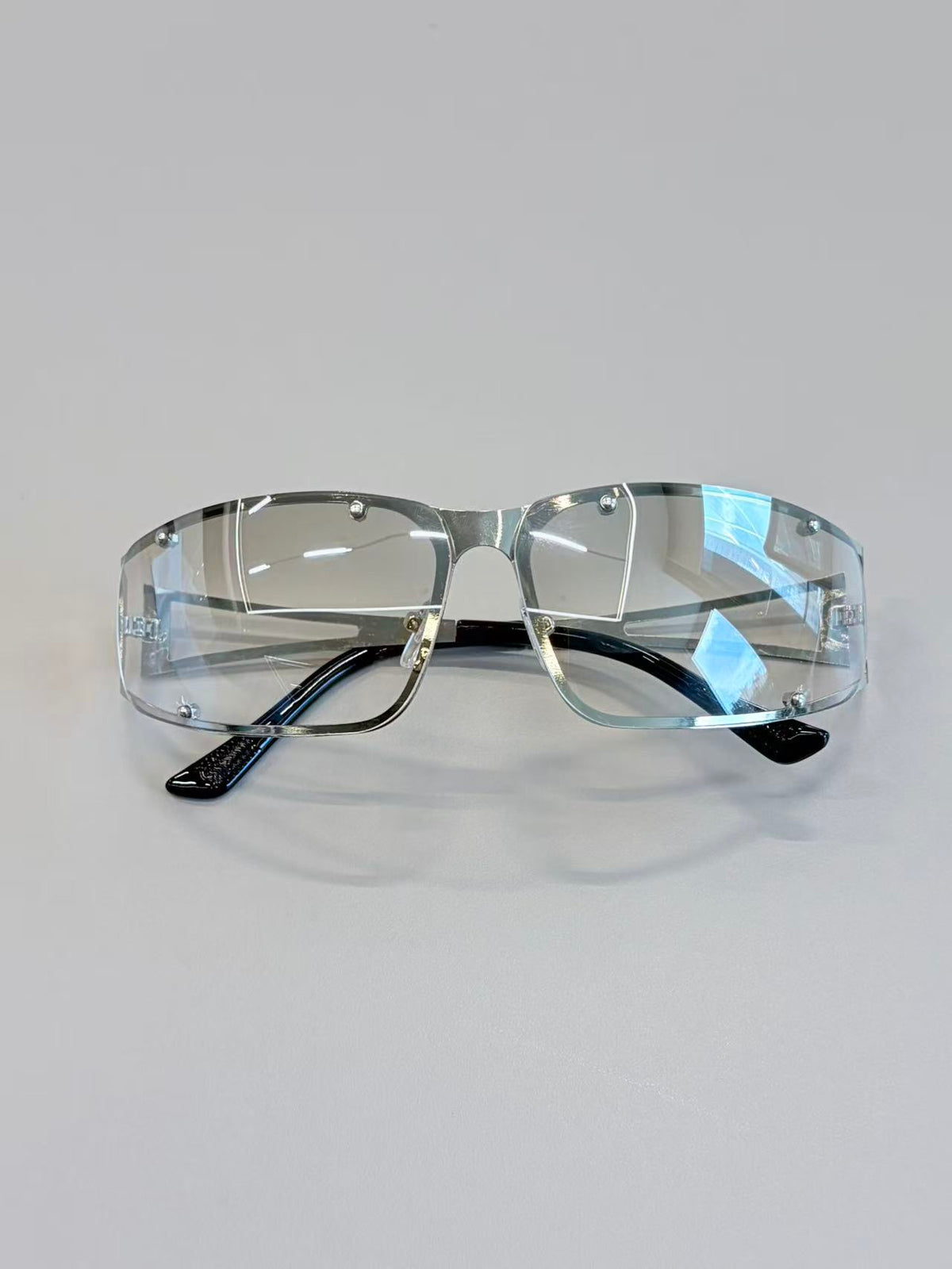 Unisex Silver Metal Frame Unique Style Sunglasses UV400 PC Gray Lenses